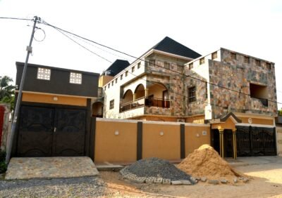 SUBLIME IMMEUBLE A VENDRE A KPOGAN AGODÉKÈ